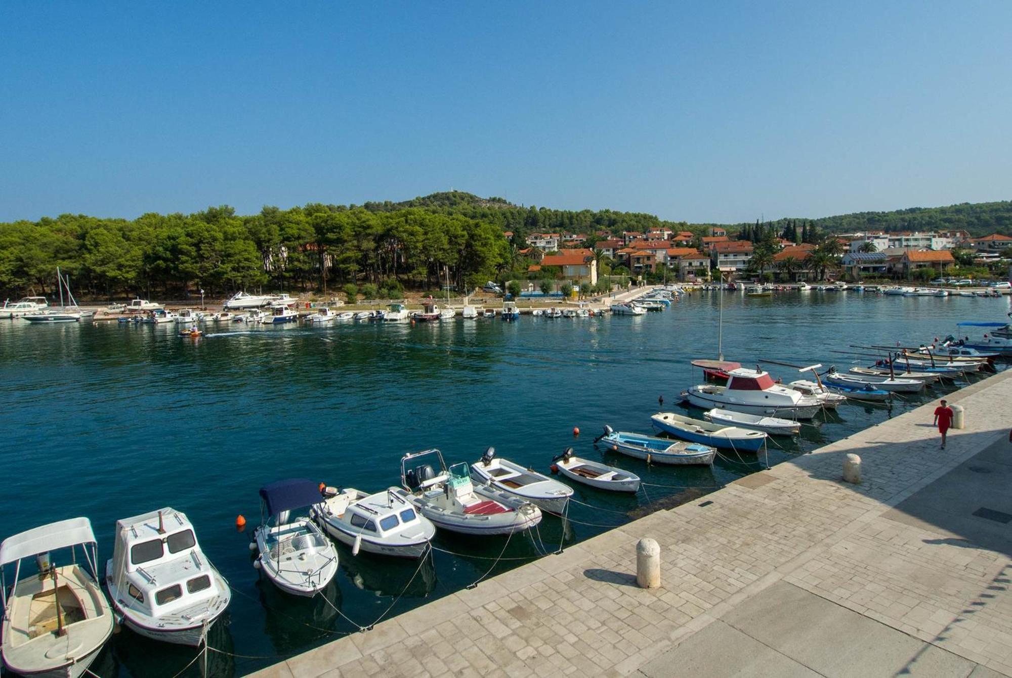 Appartamento House At The Seafront Stari Grad  Esterno foto