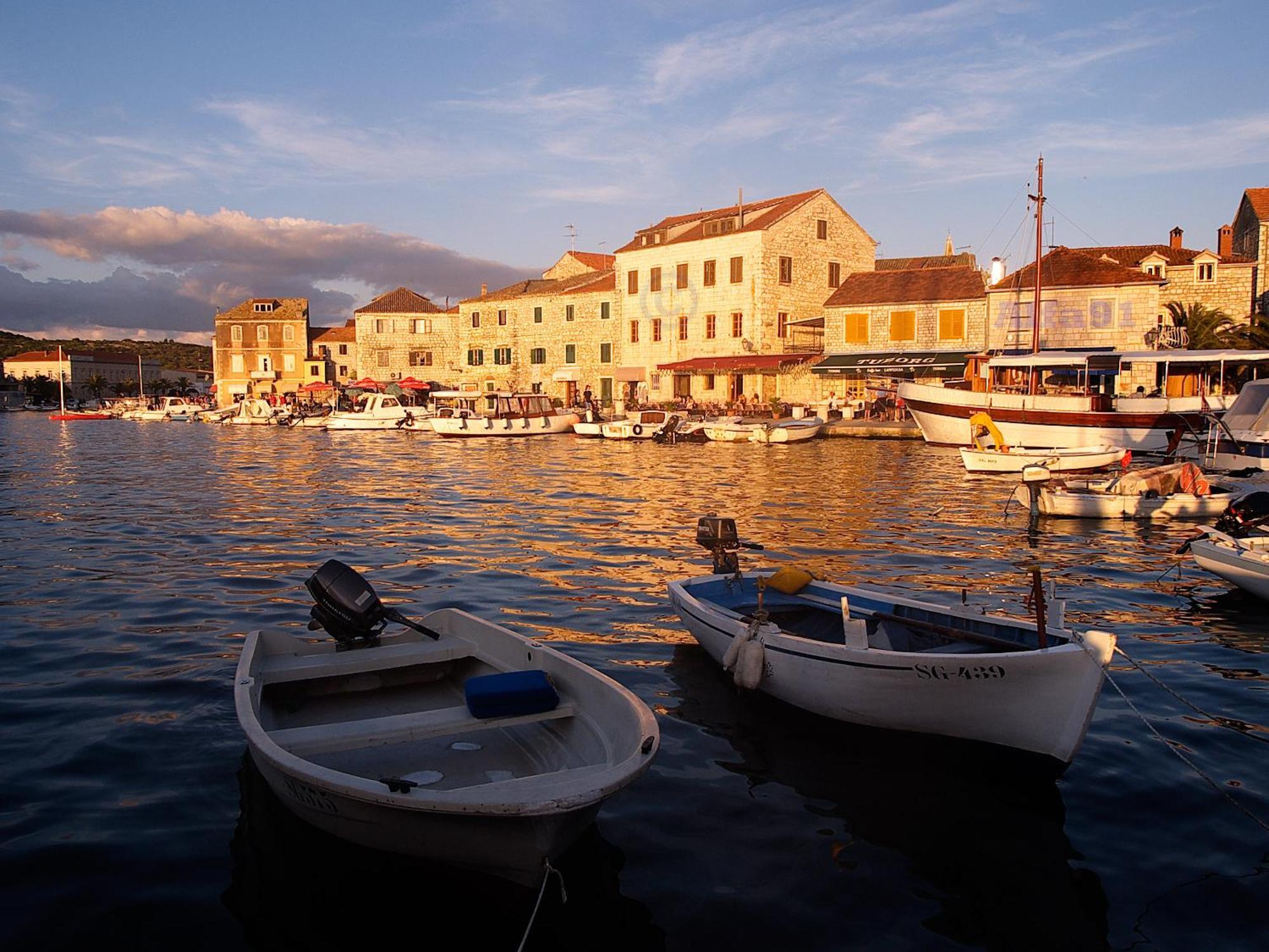 Appartamento House At The Seafront Stari Grad  Esterno foto