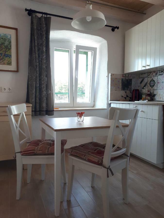 Appartamento House At The Seafront Stari Grad  Esterno foto